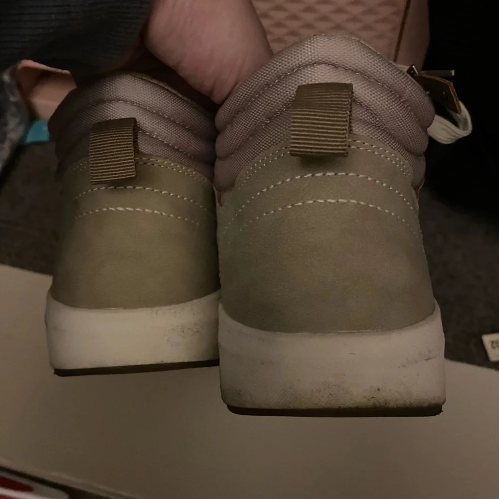 Lace up sneakers - Picture 4 of 5